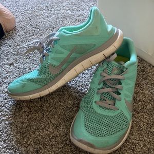 Womens Nike Free size 8.5